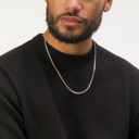 [badge: Model wears 22"]