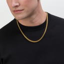 [badge: Model wears 22"]
