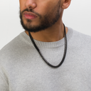 [badge: Model wears 22"]