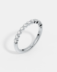 18k White Gold / US 4